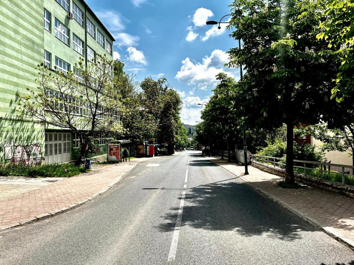 2 Bedroom Penthouse In City Center, Free Parking SJJ Extérieur photo