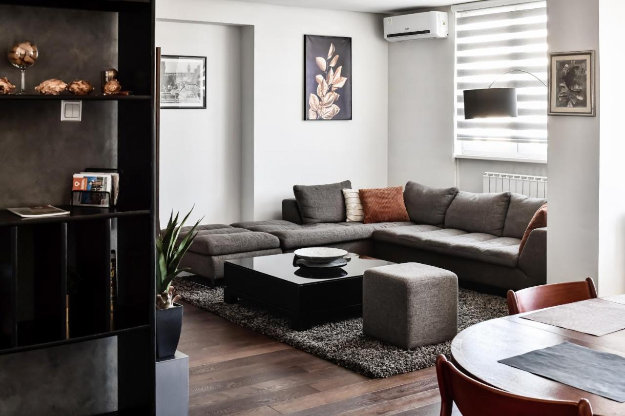 2 Bedroom Penthouse In City Center, Free Parking SJJ Extérieur photo