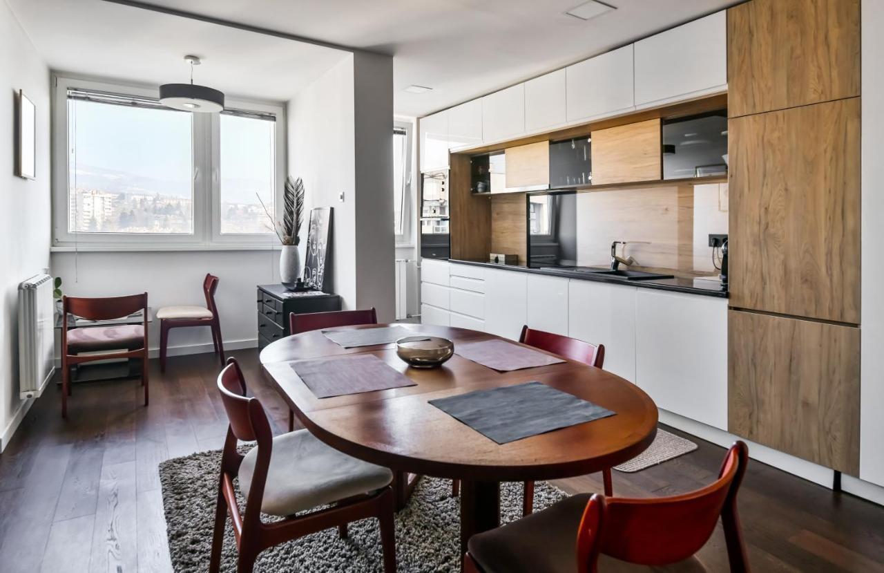 2 Bedroom Penthouse In City Center, Free Parking SJJ Extérieur photo