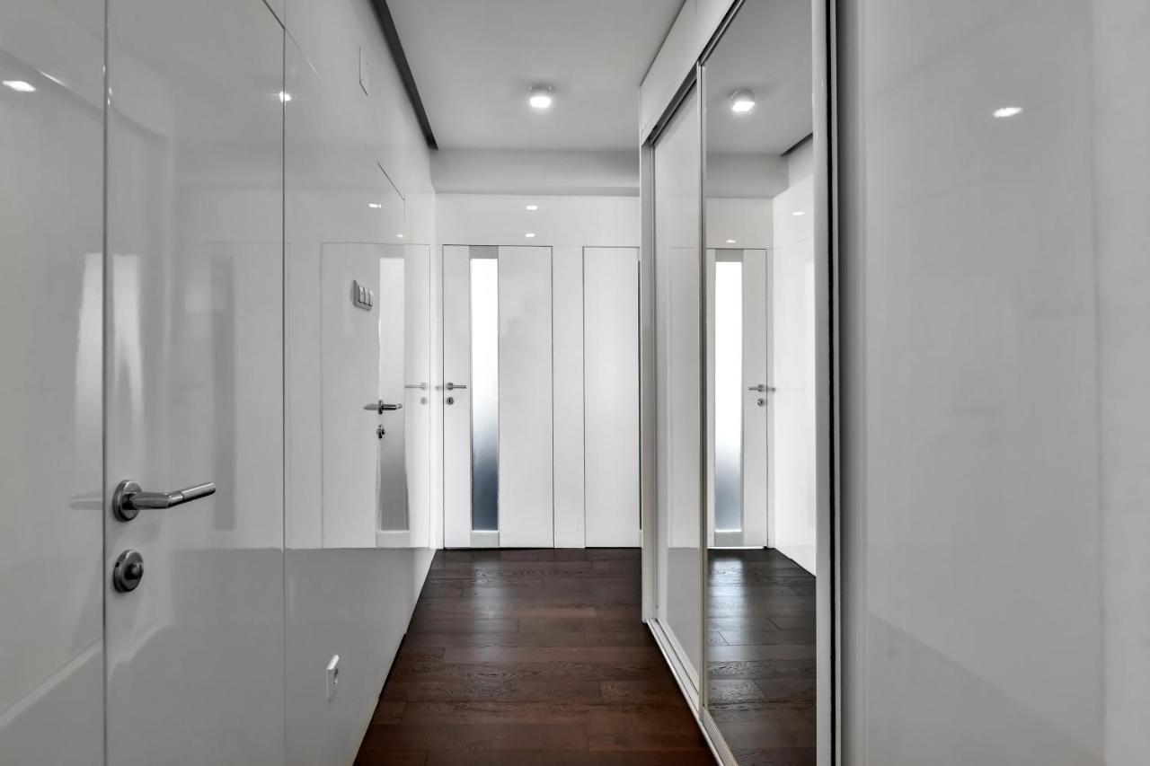 2 Bedroom Penthouse In City Center, Free Parking SJJ Extérieur photo